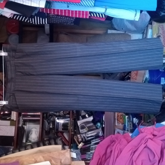 Dress pants - Picture 2 of 4